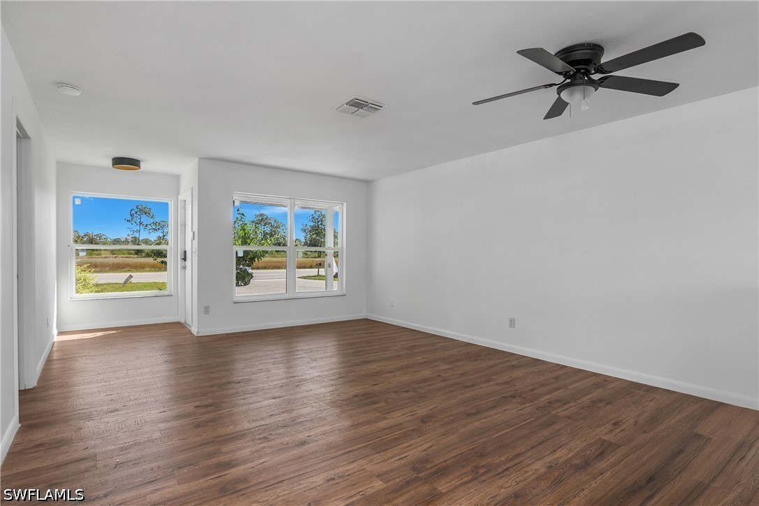 1143 Joel Blvd Property Photo 6