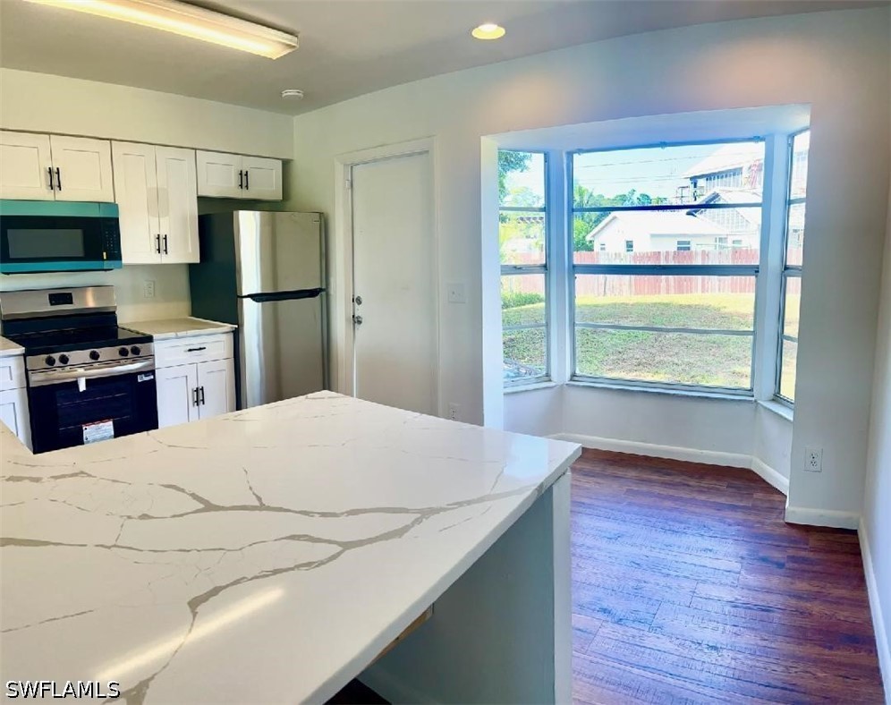 1143 Joel Blvd Property Photo 10