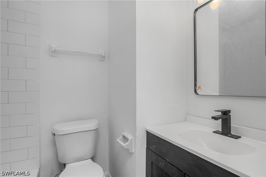 1143 Joel Blvd Property Photo 17