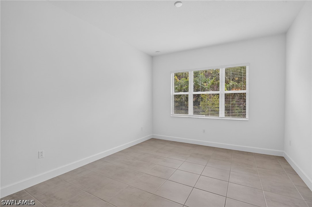 12448 Violet Ln Property Photo 11