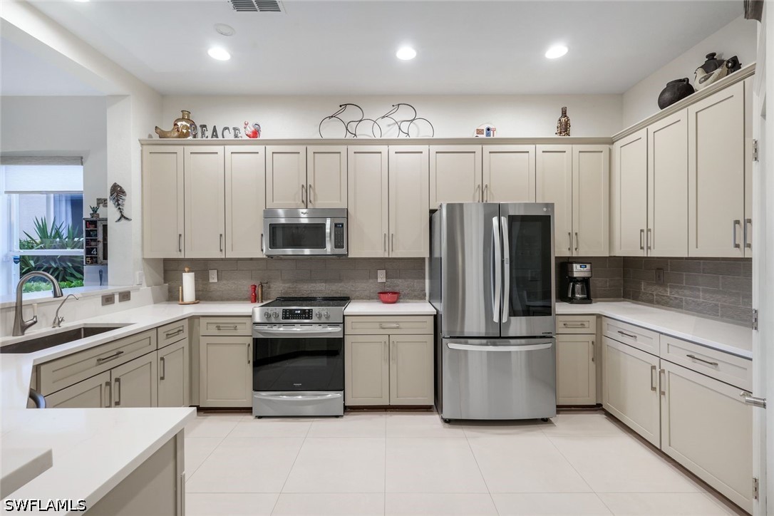 13850 Cleto Dr Property Photo 1