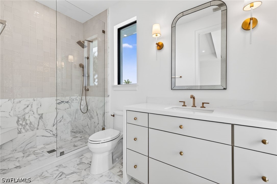 720 Hull Ct Property Photo 22