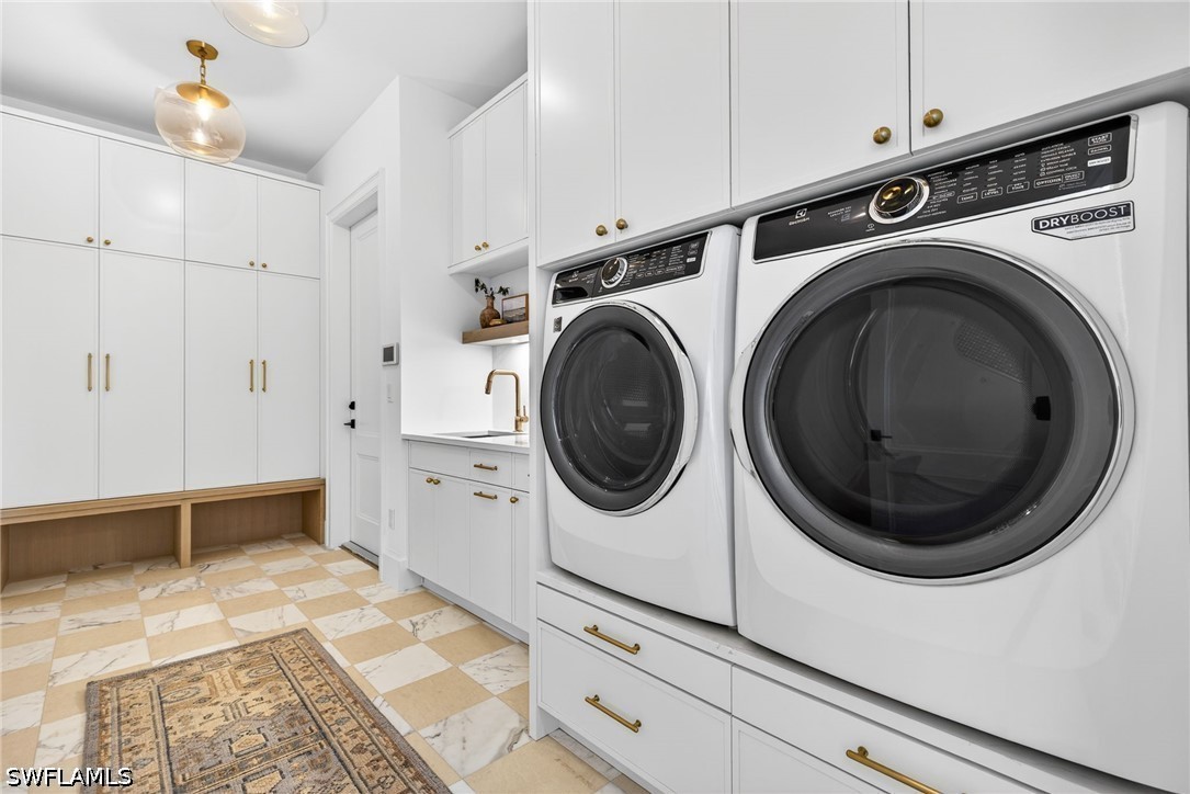 720 Hull Ct Property Photo 30