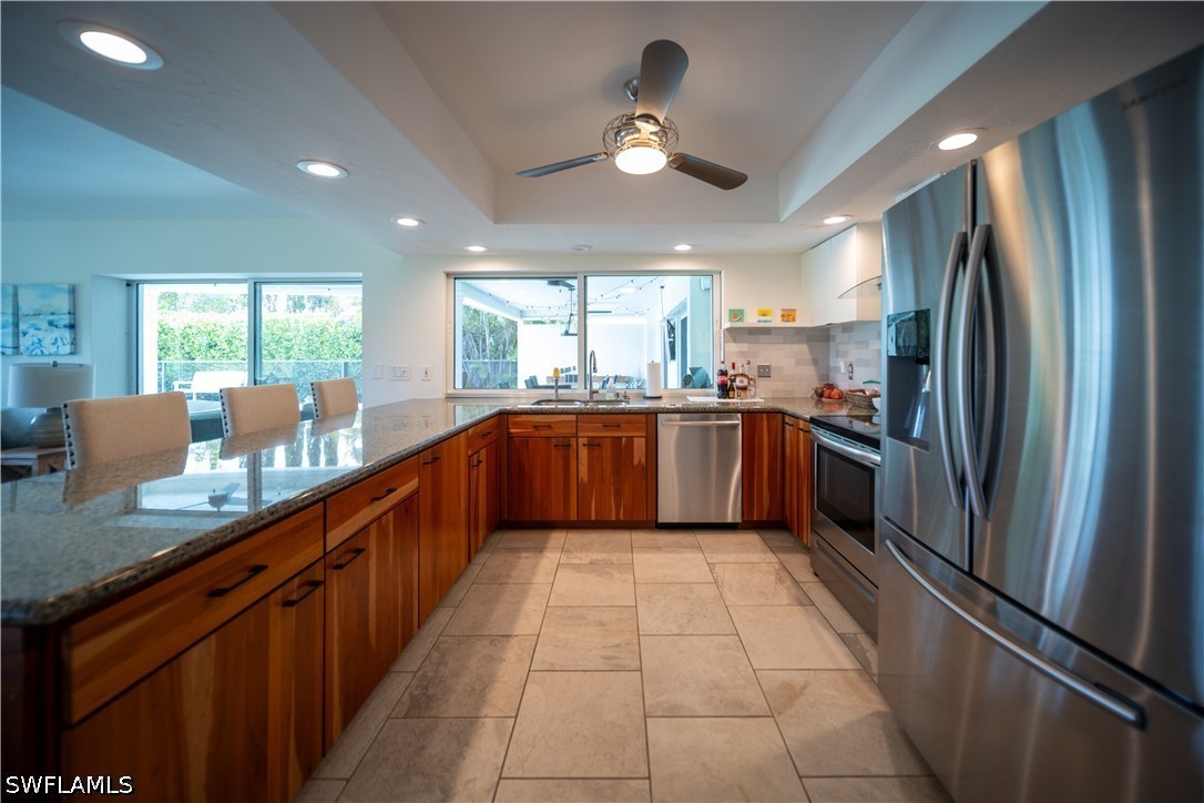 191 Torrey Pines Pt Property Photo 3