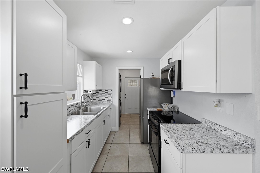 1776 Glenway Ct Property Photo 8
