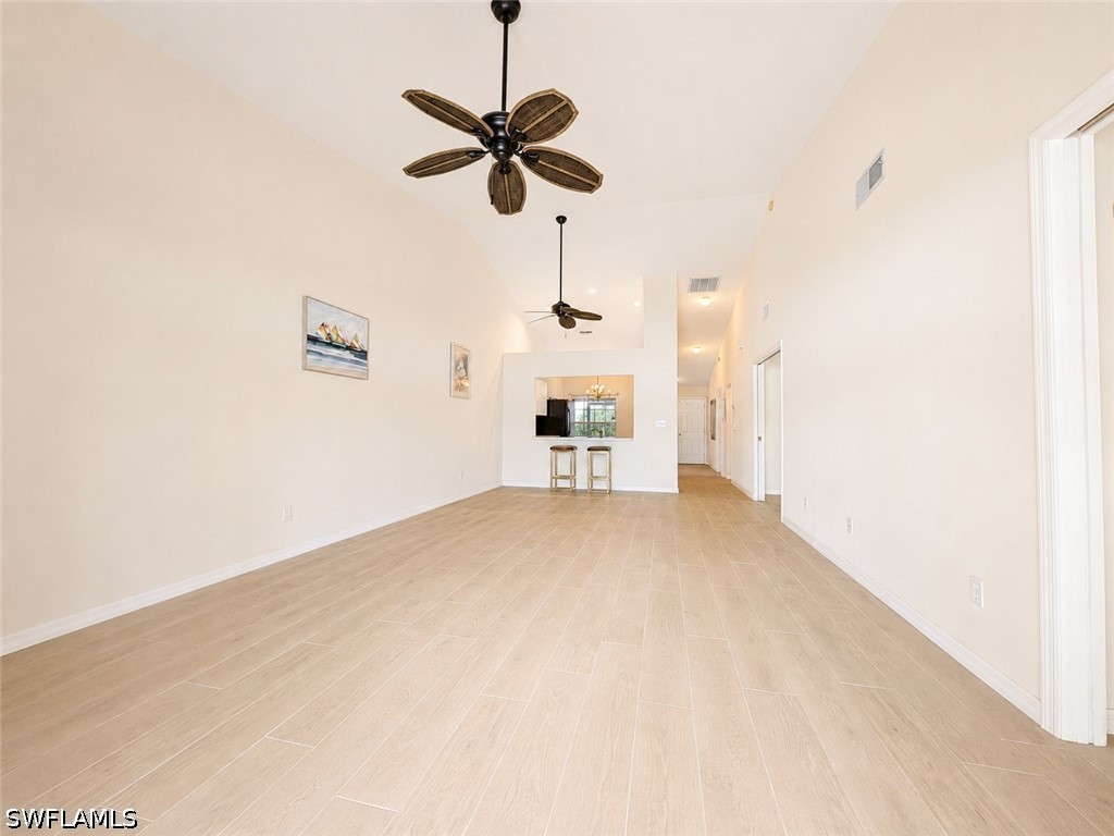 2888 W Crown Pointe Blvd Property Photo 2