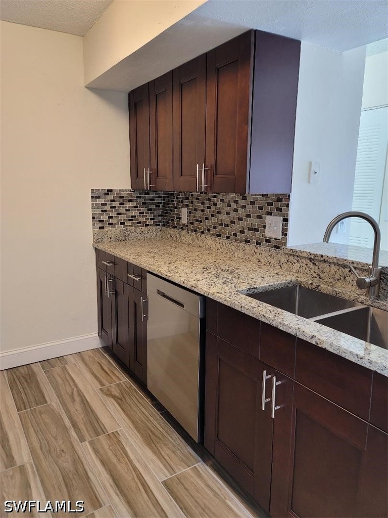 190 Santa Clara Dr 190-4 Property Photo 4