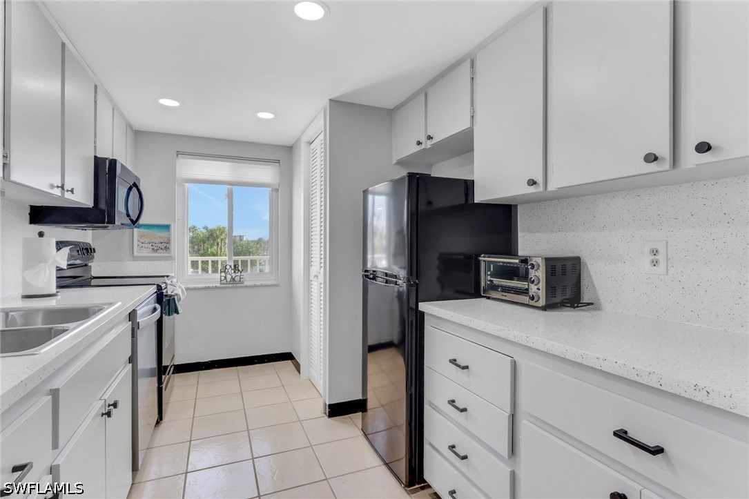 7400 Estero Blvd 214 Property Photo 6