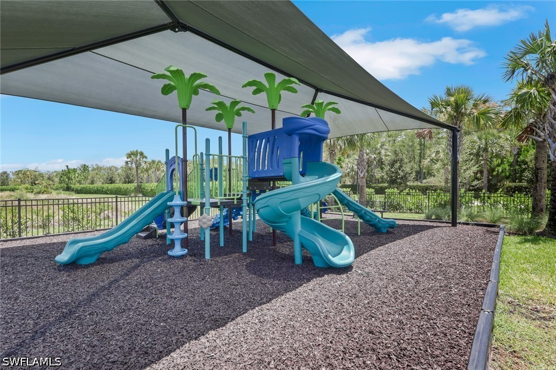 20178 Ainsley St Property Photo 36