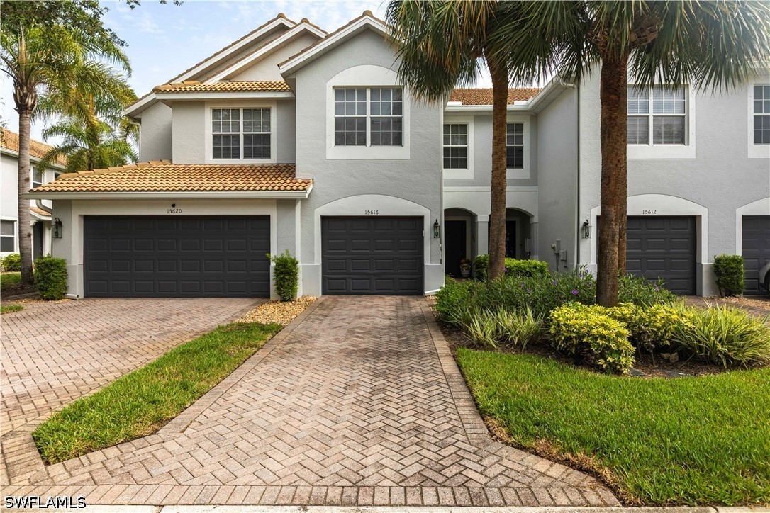 15616 Marcello Cir Property Photo 2