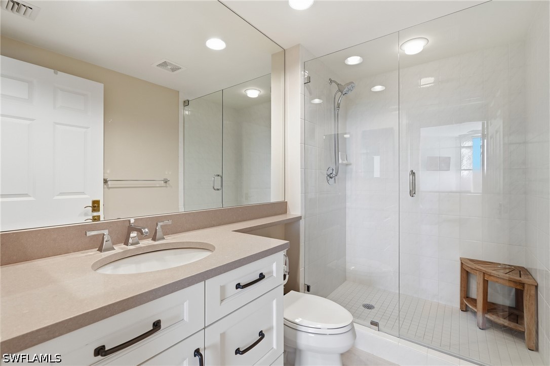 7225 Pelican Bay Blvd 302 Property Photo 16