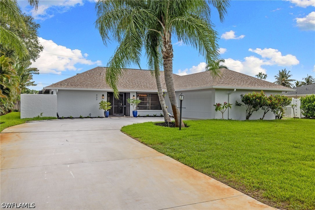 433 Golfview Dr Property Photo 2