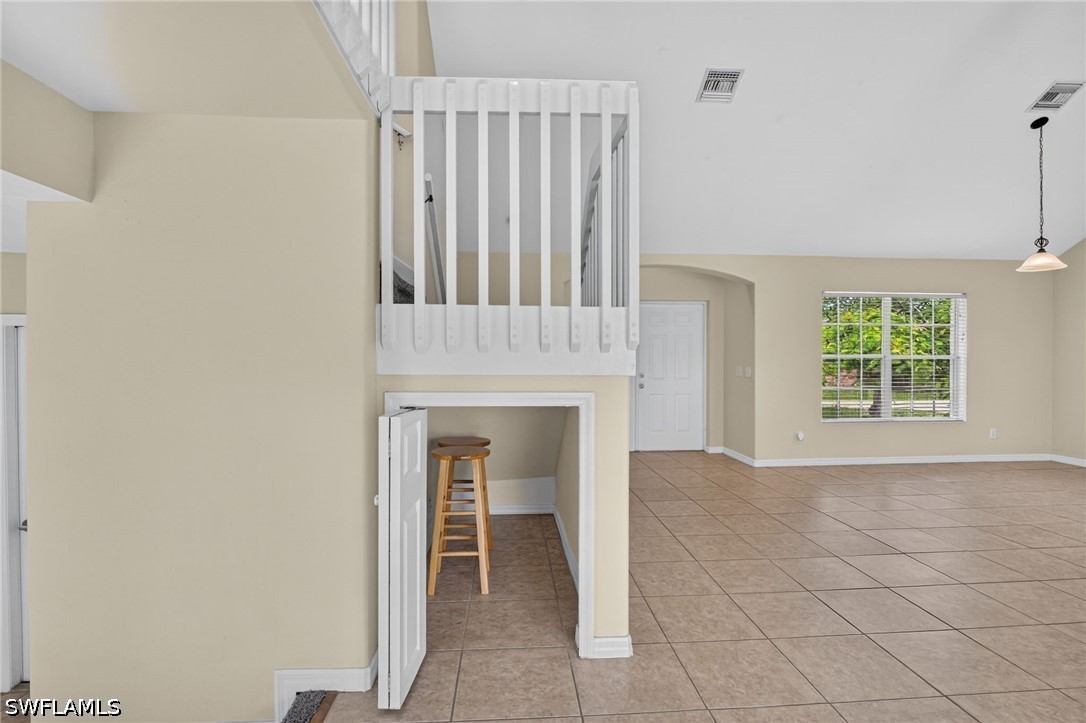523 Se 25th Ln Property Photo 13