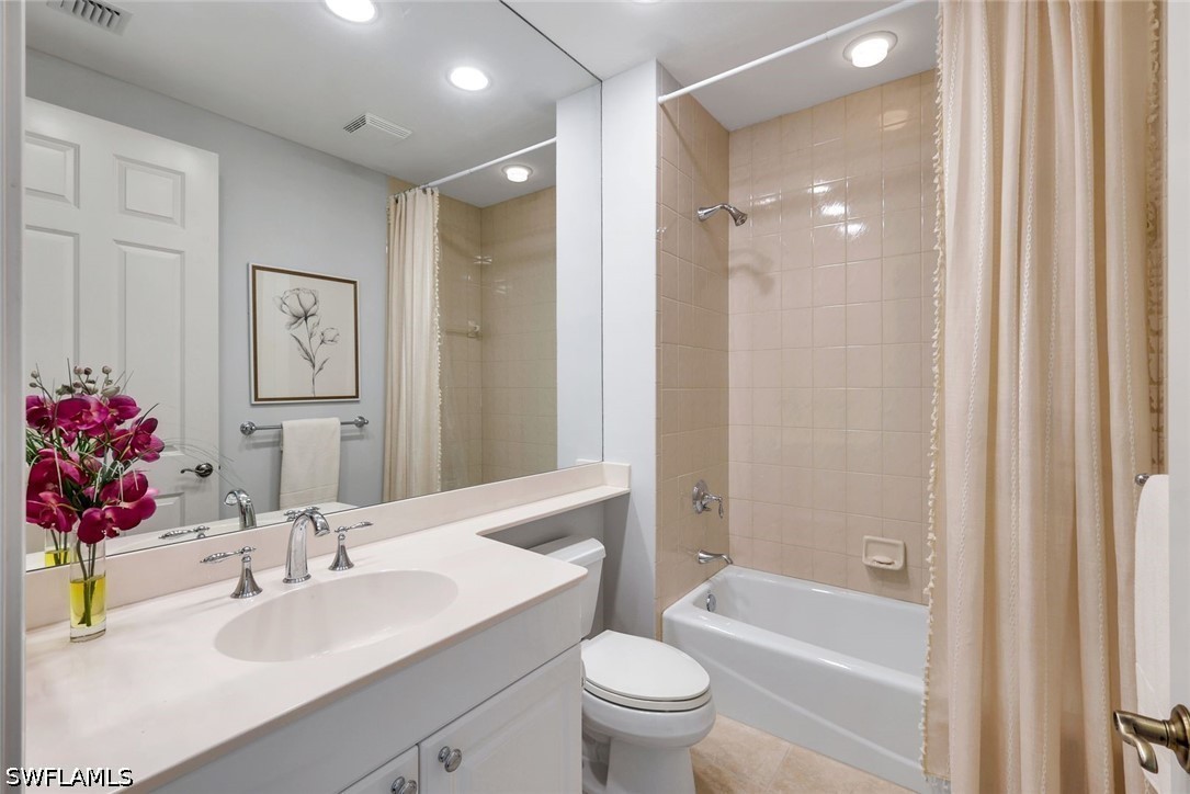 455 Cove Tower Dr 1701 Property Photo 25