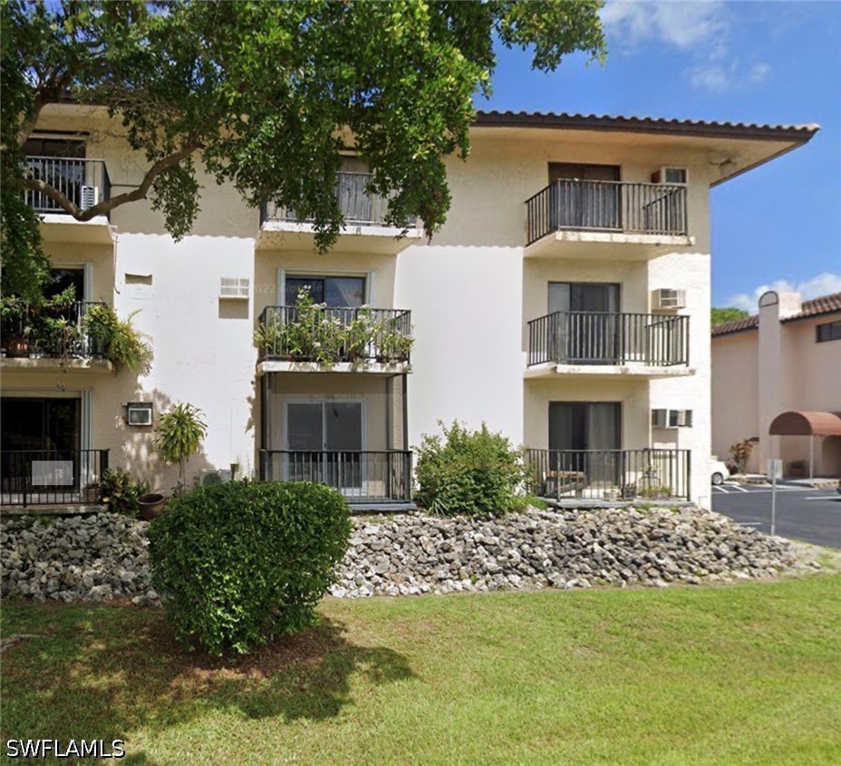 830 Wiggins Pass Rd 10 Property Photo 2