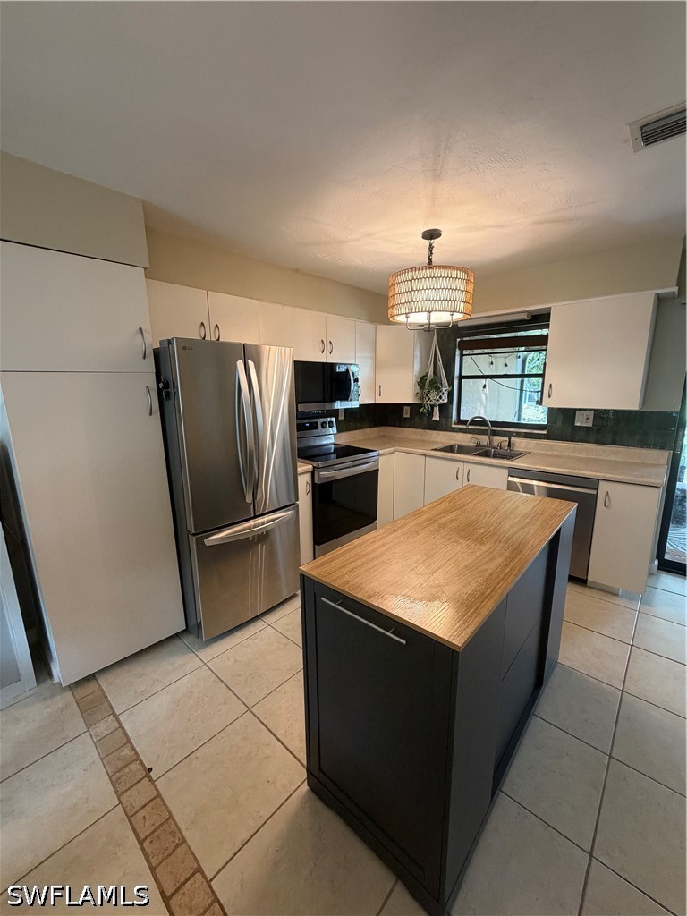 11543 Chapman Ave Property Photo 6