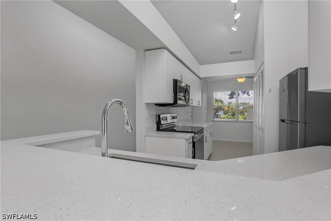 226026418 Property Photo 12