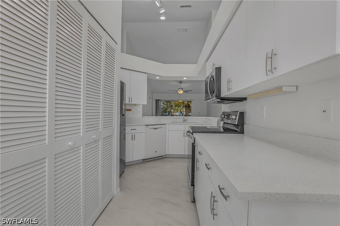 226026418 Property Photo 15