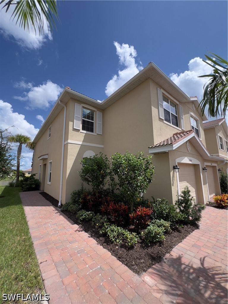 2806 Blossom Way Property Photo 1