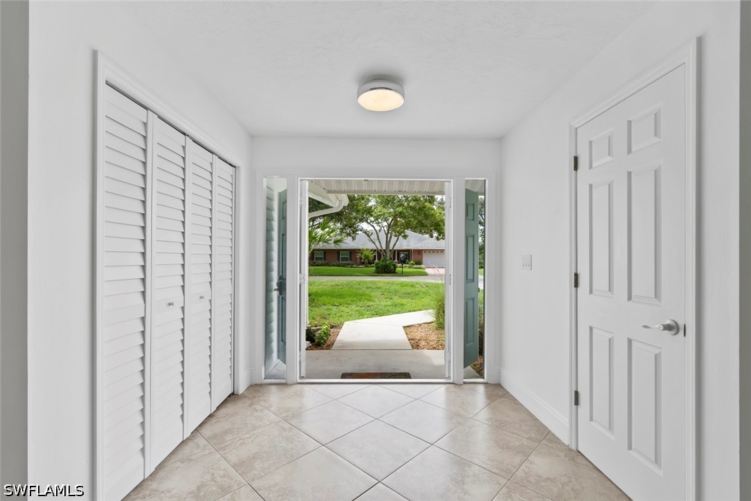 2251 Queens Way Property Photo 5