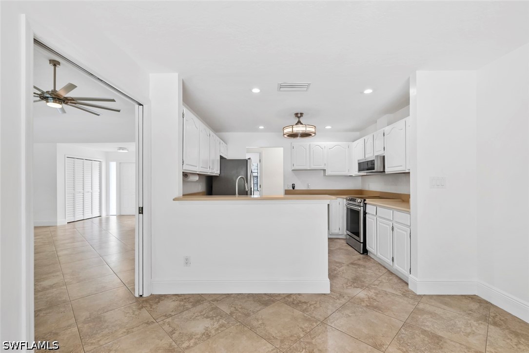 2251 Queens Way Property Photo 10