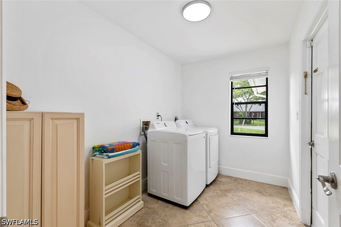 2251 Queens Way Property Photo 20