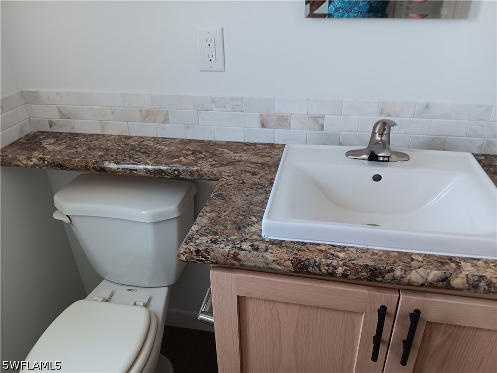 224 Riverclub Ct Property Photo 14