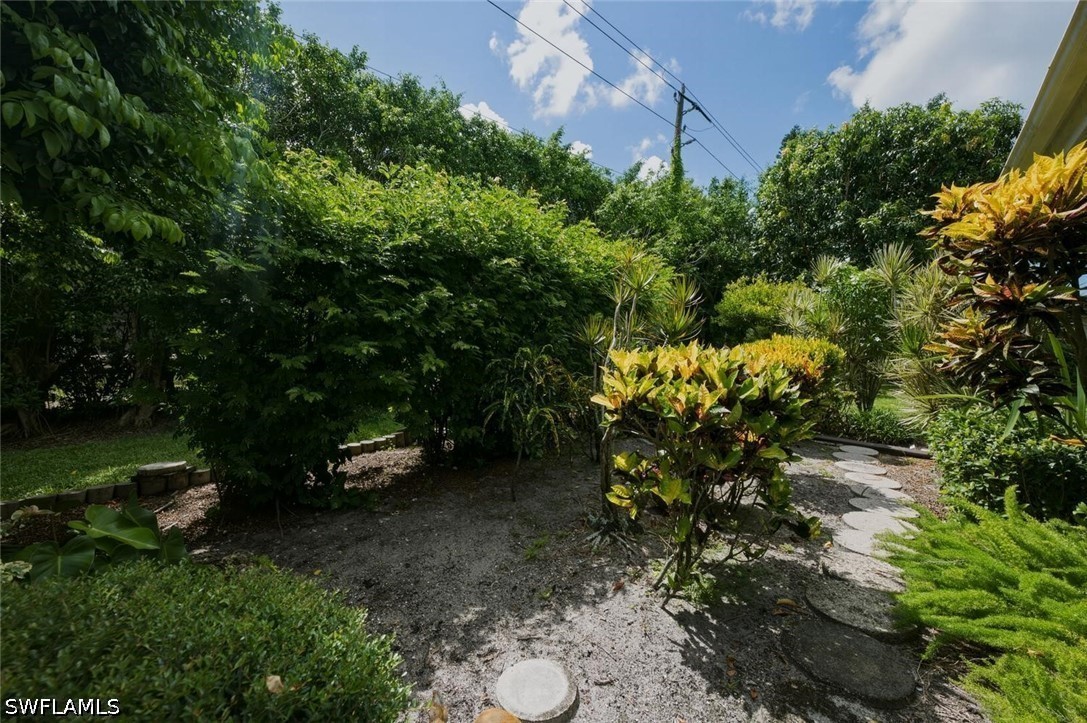 4443 Lakewood Blvd Property Photo 33