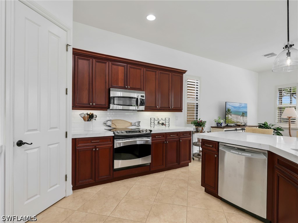 7660 Cottesmore Dr Property Photo 27