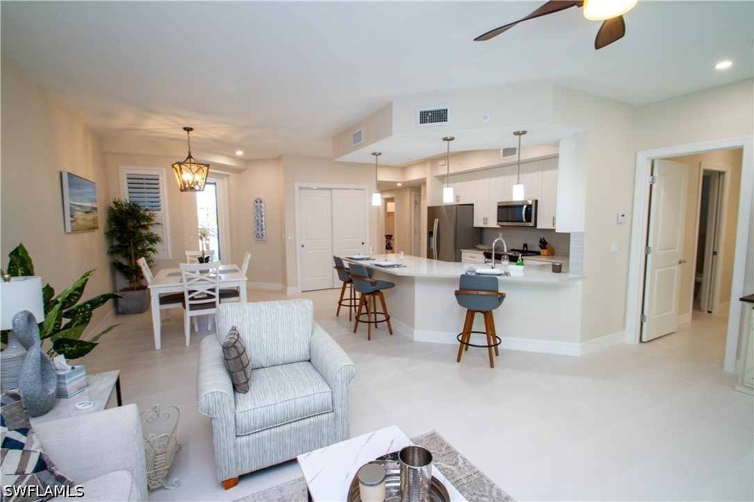 262 Indies Dr 101 Property Photo 6