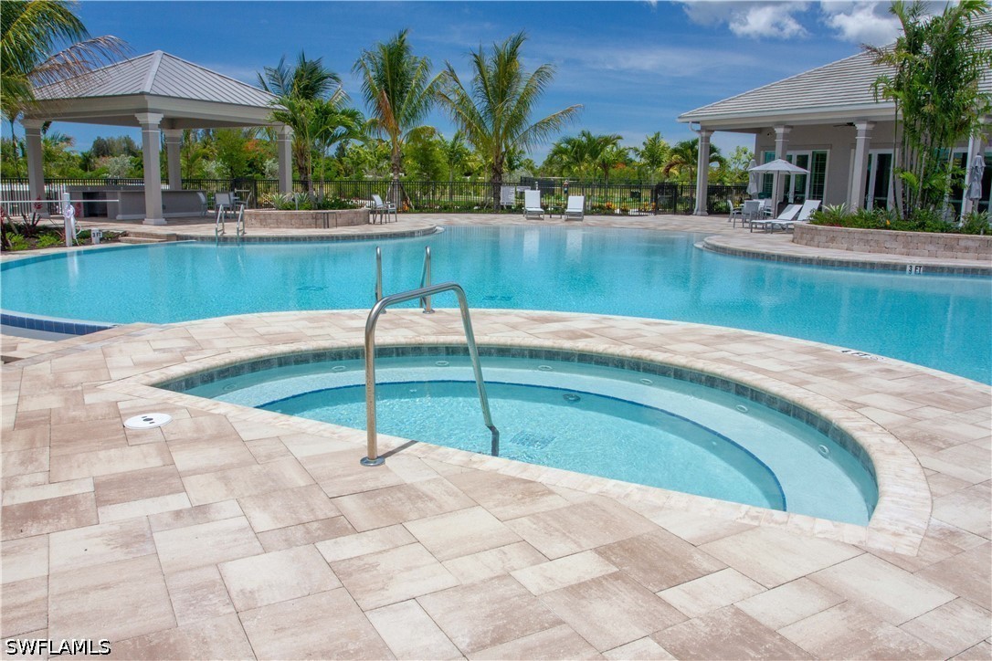 262 Indies Dr 101 Property Photo 25