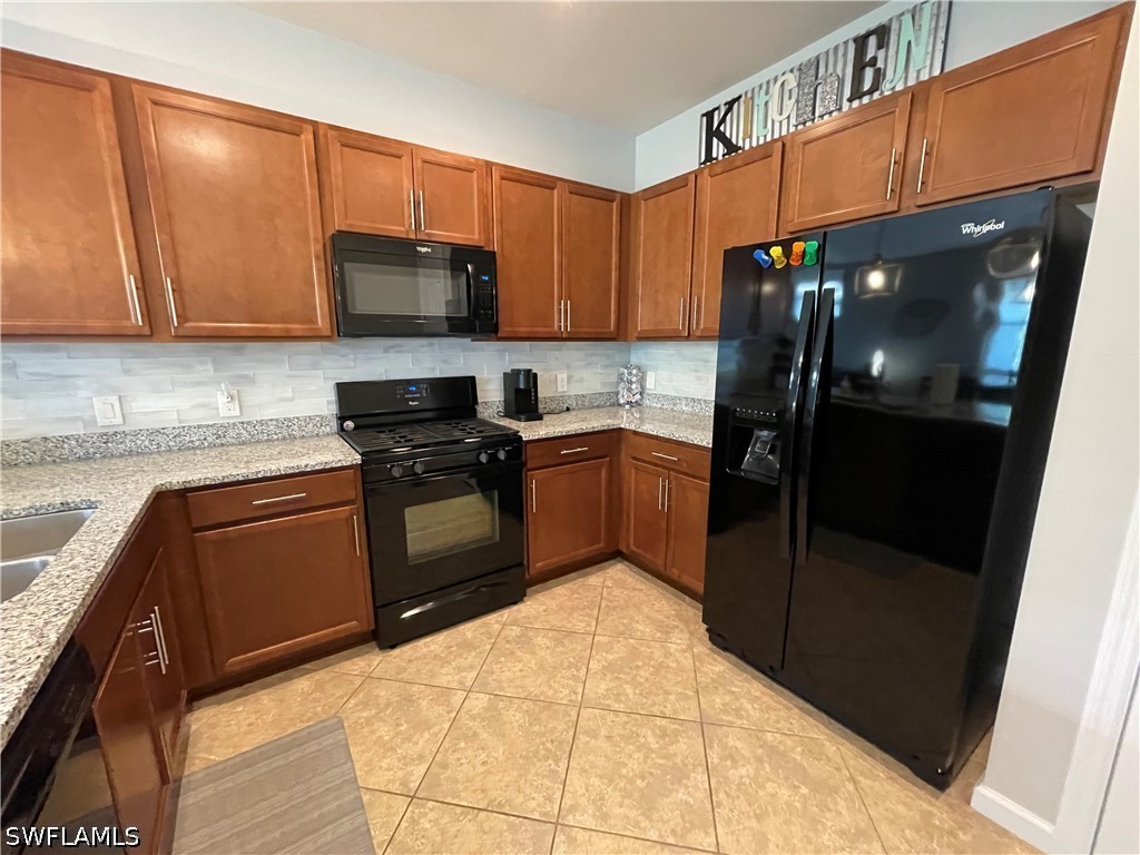 7631 Jacaranda Ln Property Photo 19