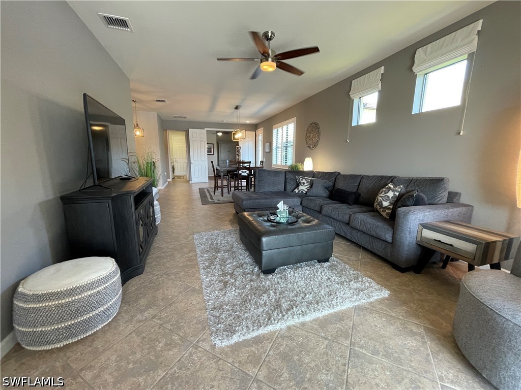 7631 Jacaranda Ln Property Photo 23