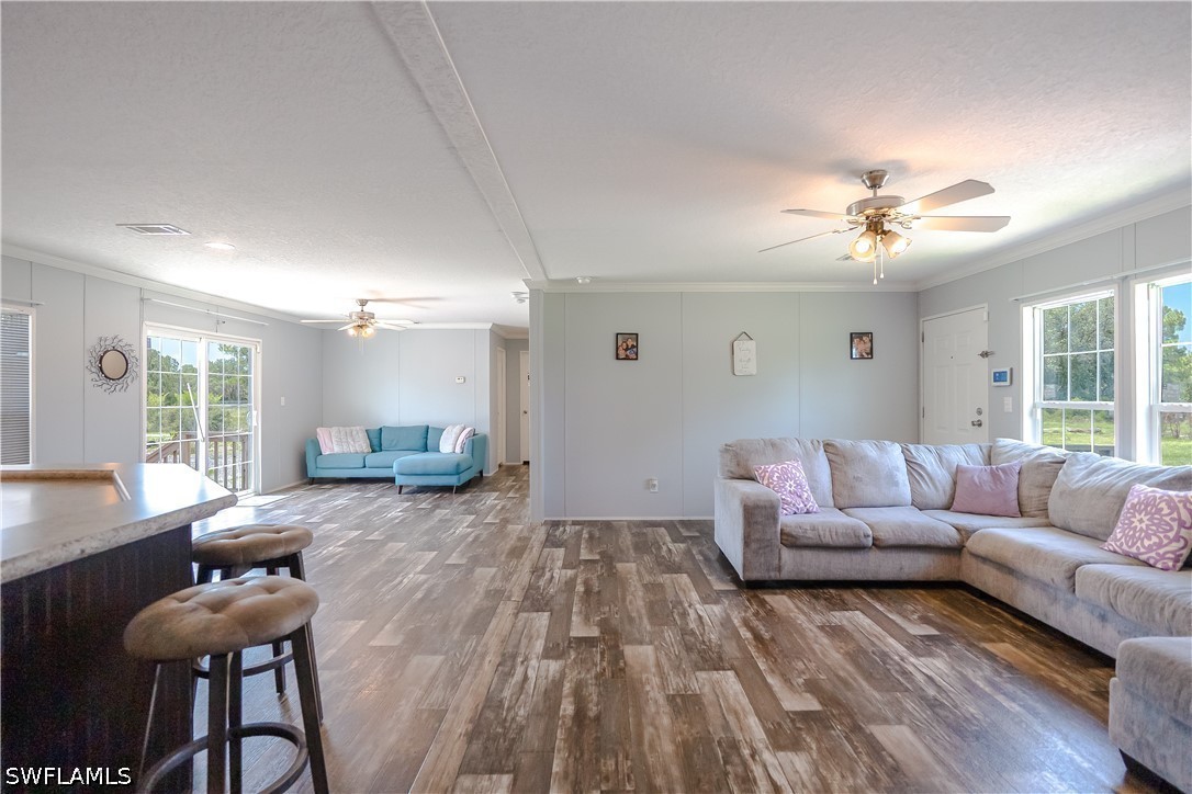 585 S Lindero St Property Photo 10