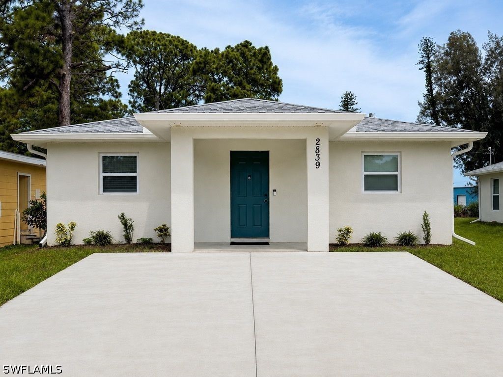 2839 Cocos AVE