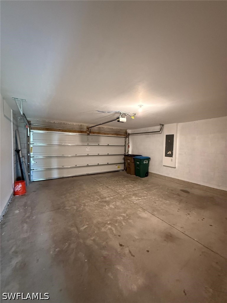 26 Ne 12th Ter Property Photo 17