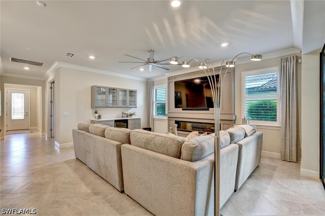 6820 Winding Cypress Dr Property Photo 13