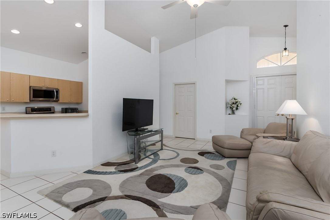 9584 Liseron Dr Property Photo 6