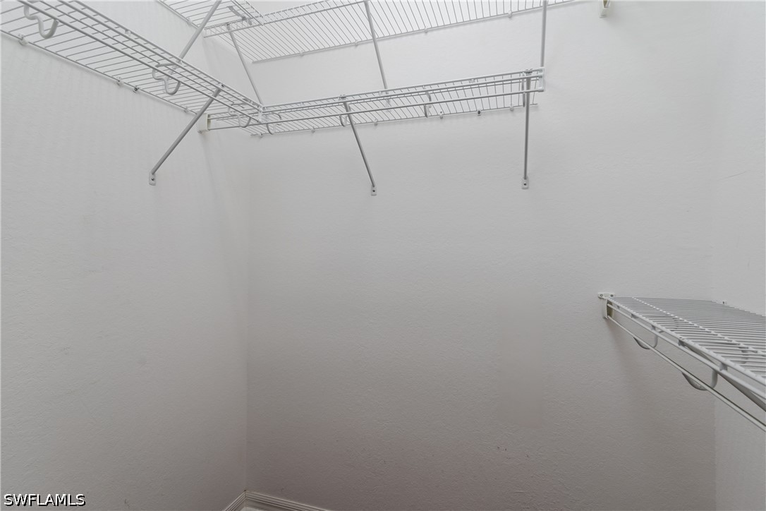 9584 Liseron Dr Property Photo 18