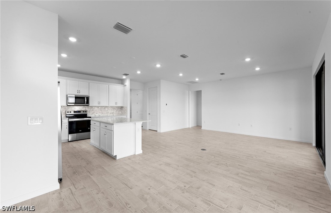 6327 Van Buren Ct Property Photo 5
