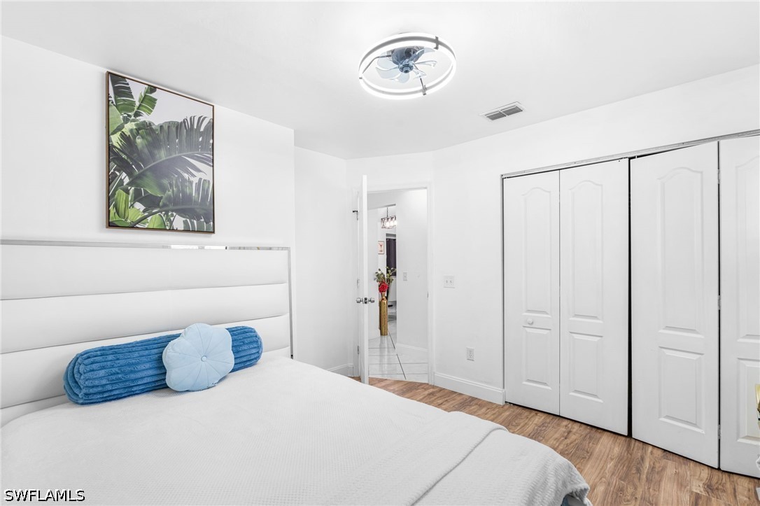 1871 Golden Gate Blvd E Property Photo 8