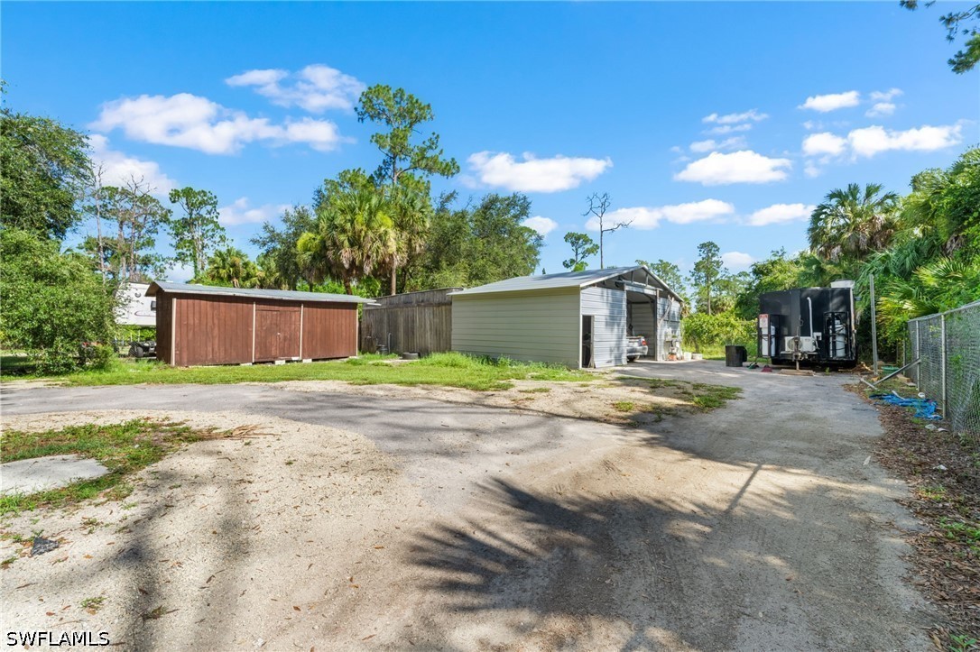 1871 Golden Gate Blvd E Property Photo 25