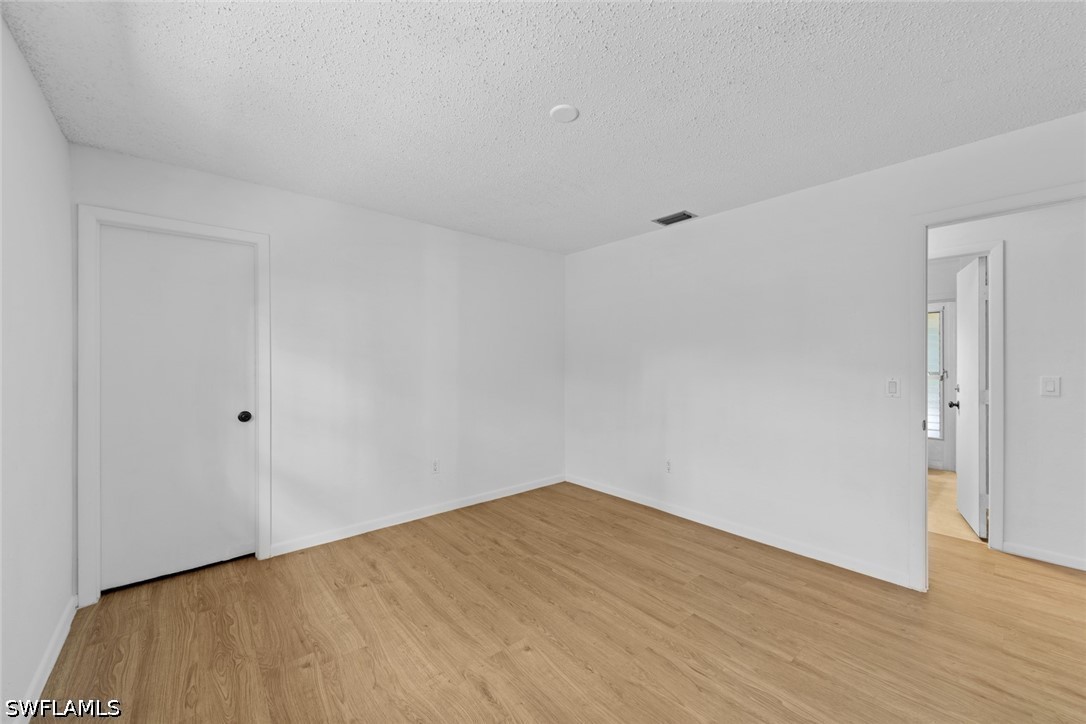 226027507 Property Photo 12