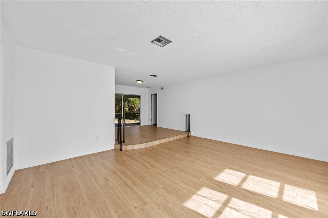 226027507 Property Photo 26