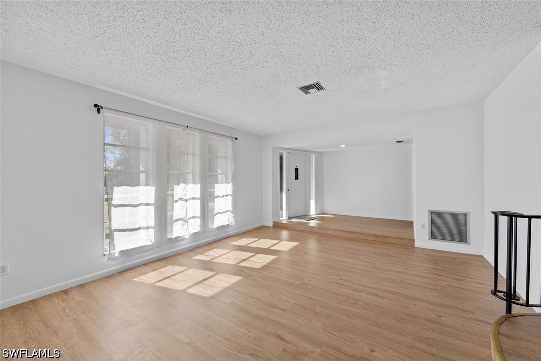 226027507 Property Photo 29