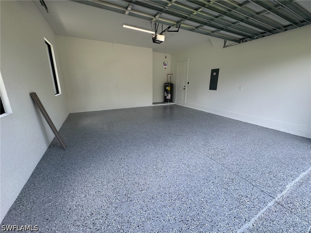 308 Golden Gate Blvd E Property Photo 28