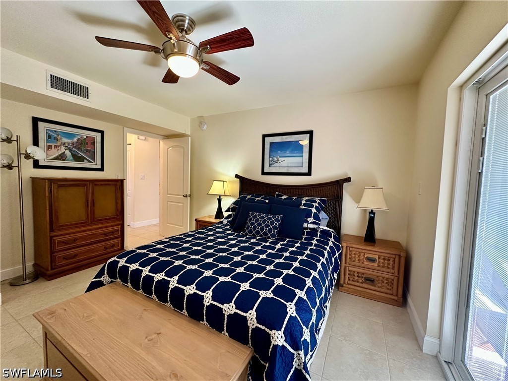 788 Park Shore Dr D20 Property Photo 11