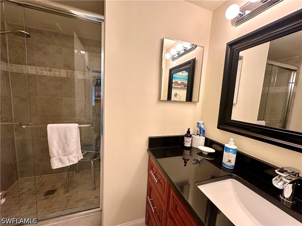 788 Park Shore Dr D20 Property Photo 17
