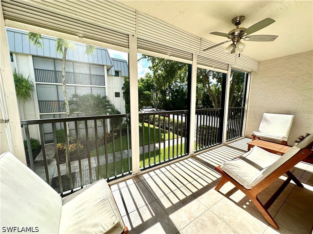788 Park Shore Dr D20 Property Photo 23