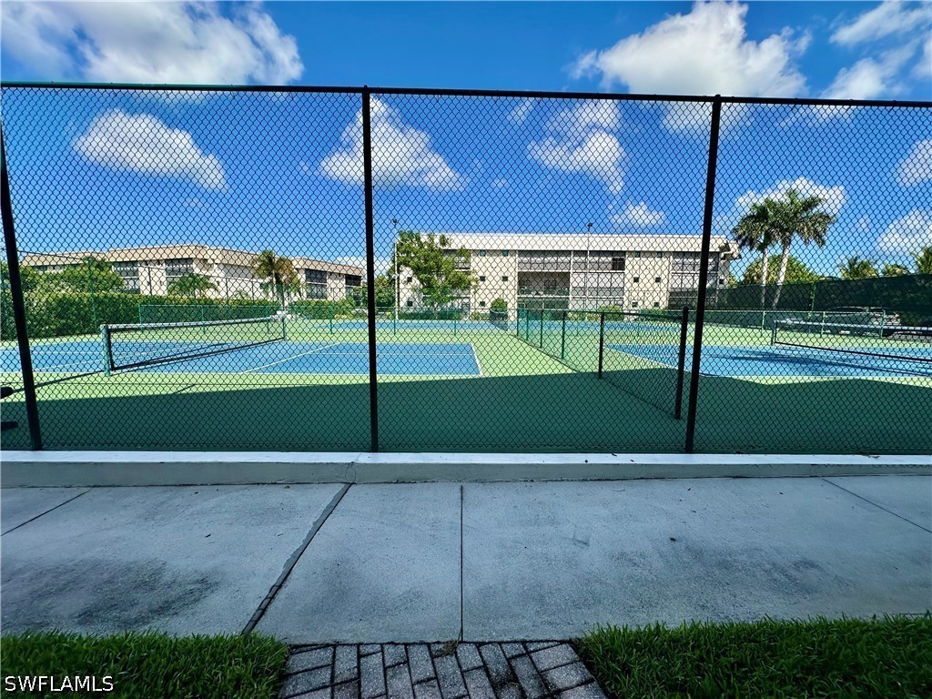 788 Park Shore Dr D20 Property Photo 34